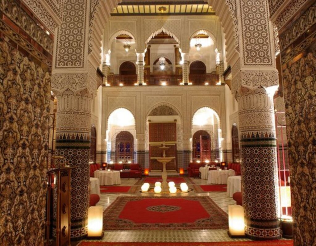 صورة لأحد المساجد داخل مدينة مراكش
